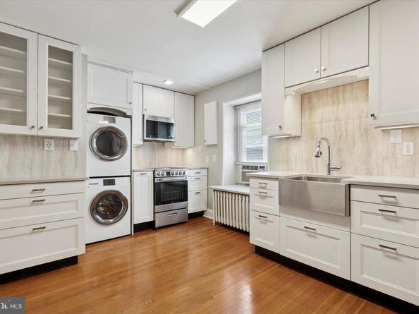 124 E Chestnut Hill Avenue, Philadelphia PA 19118