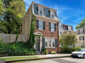 124 E Chestnut Hill Avenue, Philadelphia PA 19118