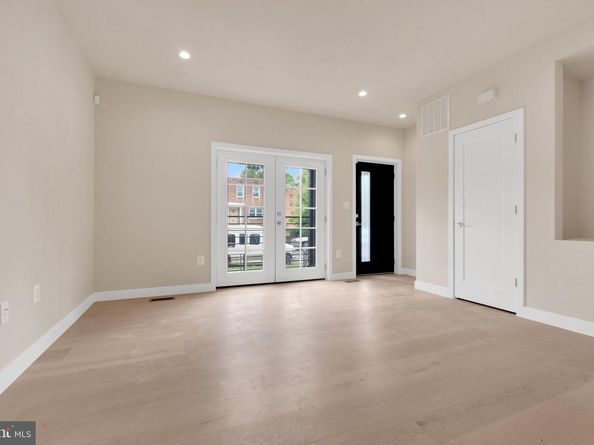 854 Xenia Street SE 102, Washington DC 20032