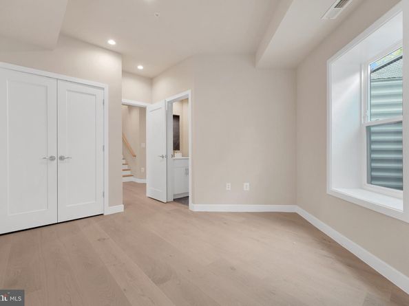 854 Xenia Street SE 102, Washington DC 20032