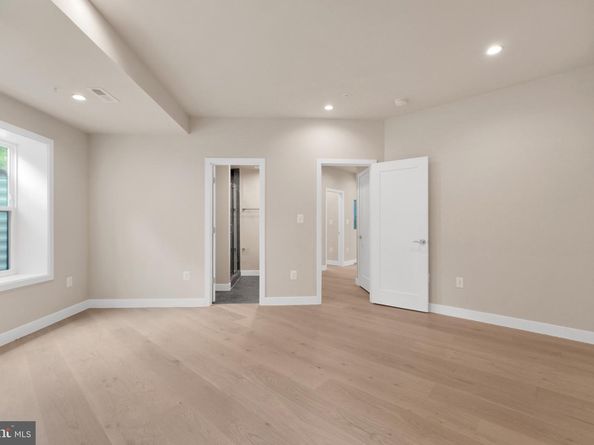 854 Xenia Street SE 102, Washington DC 20032