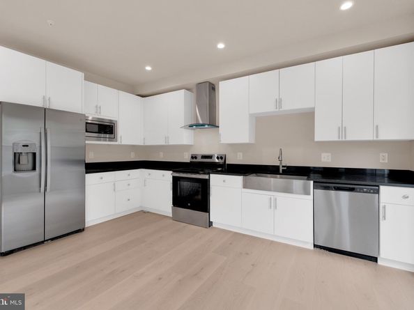 854 Xenia Street SE 102, Washington DC 20032