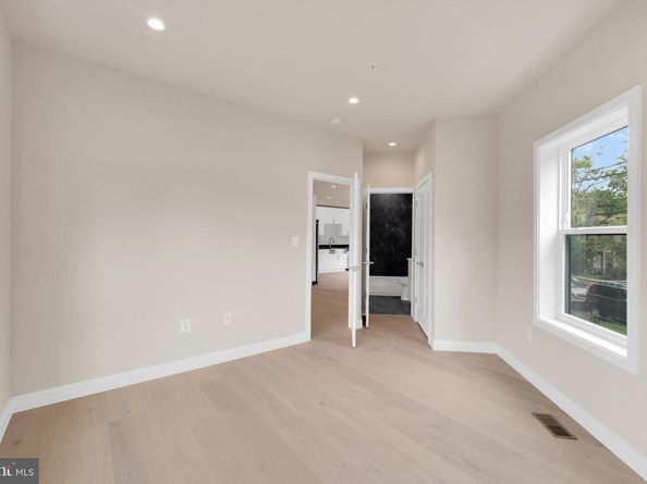 854 Xenia Street SE 102, Washington DC 20032