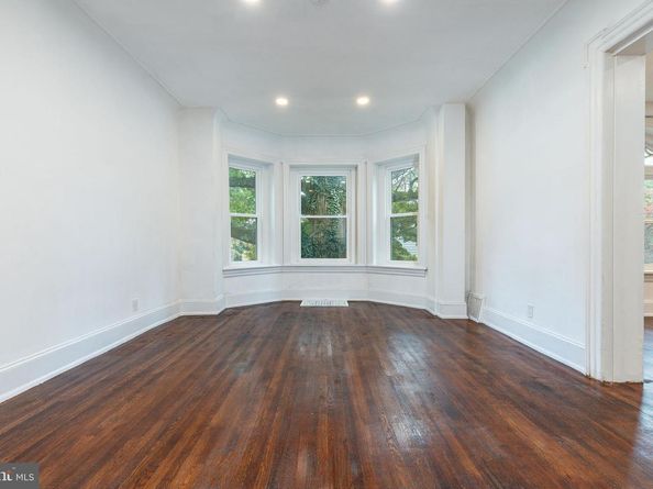 6623 Mccallum Street, Philadelphia PA 19119