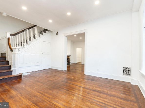6623 Mccallum Street, Philadelphia PA 19119