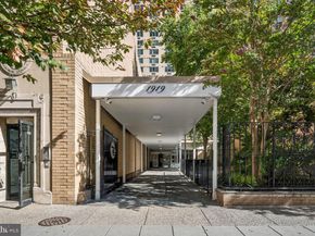1919 Chestnut Street 2004, Philadelphia PA 19103