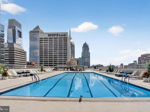 1919 Chestnut Street 2004, Philadelphia PA 19103