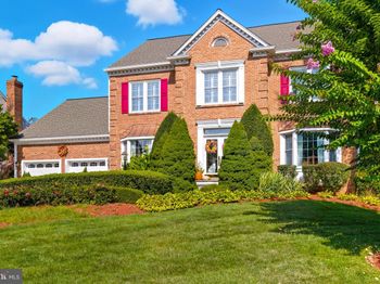 13104 Meadow Hall Court
