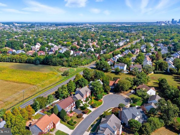 13104 Meadow Hall, Herndon VA 20171