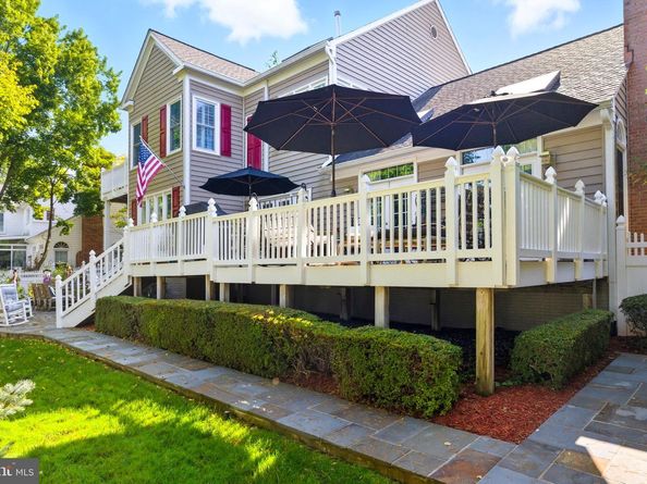 13104 Meadow Hall, Herndon VA 20171