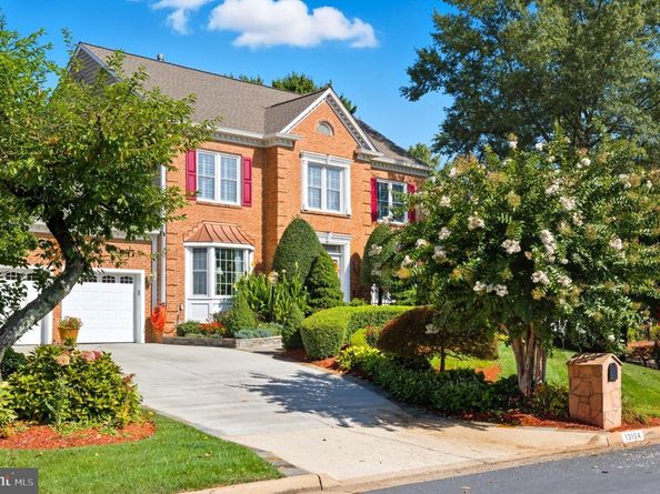 13104 Meadow Hall, Herndon VA 20171