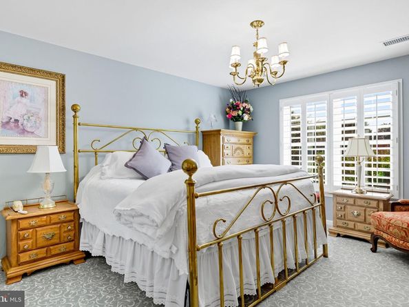 13104 Meadow Hall, Herndon VA 20171