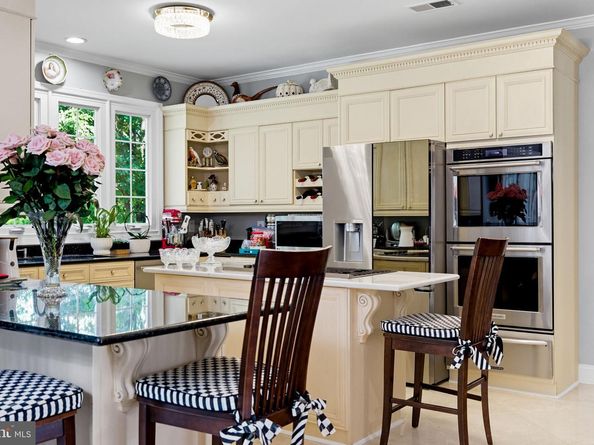 13104 Meadow Hall, Herndon VA 20171