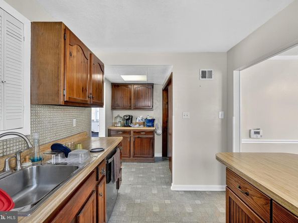 6939 Westmoreland Road, Falls Church VA 22042