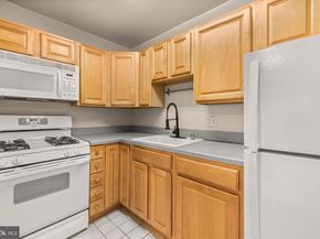 3100 S Manchester Street 813, Falls Church VA 22044