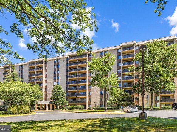 3100 S Manchester Street 813, Falls Church VA 22044