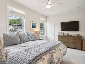 306 Rock Run Circle, Broomall PA 19008