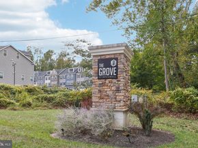 306 Rock Run Circle, Broomall PA 19008