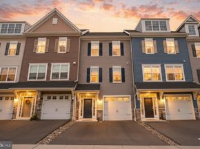 306 Rock Run Circle, Broomall PA 19008