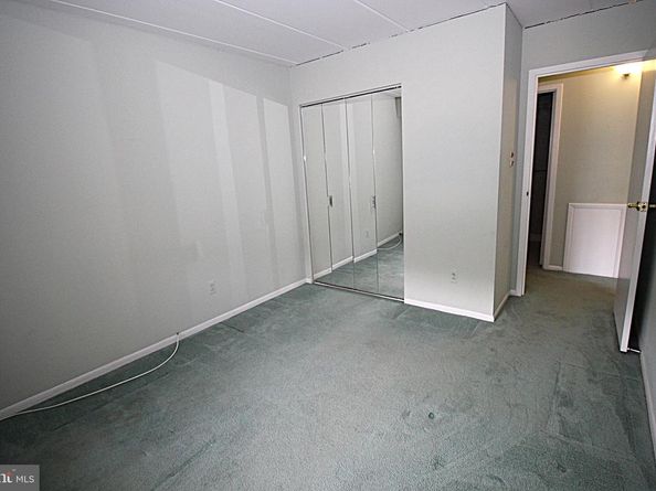 62004 Delaire Landing Road 4, Philadelphia PA 19114
