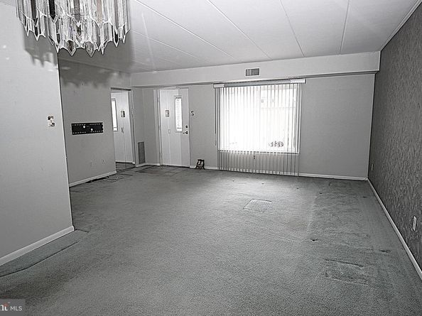 62004 Delaire Landing Road 4, Philadelphia PA 19114