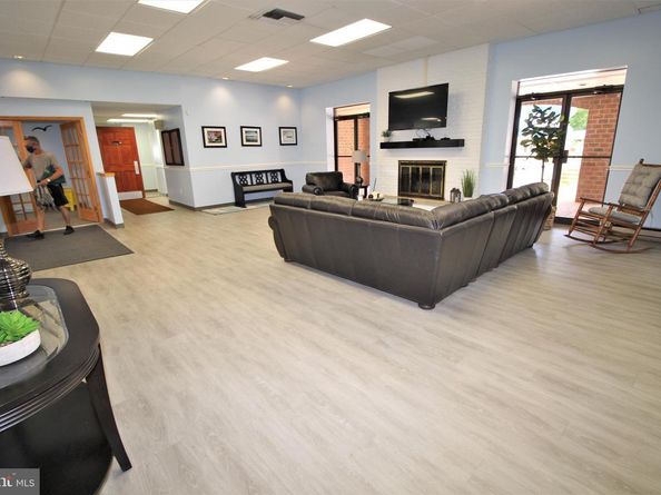 62004 Delaire Landing Road 4, Philadelphia PA 19114