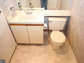 62004 Delaire Landing Road 4, Philadelphia PA 19114