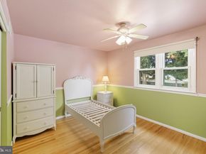 985 Milkweed Lane, Huntingdon Valley PA 19006