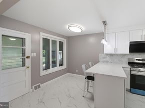 985 Milkweed Lane, Huntingdon Valley PA 19006