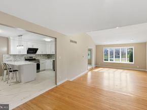 985 Milkweed Lane, Huntingdon Valley PA 19006