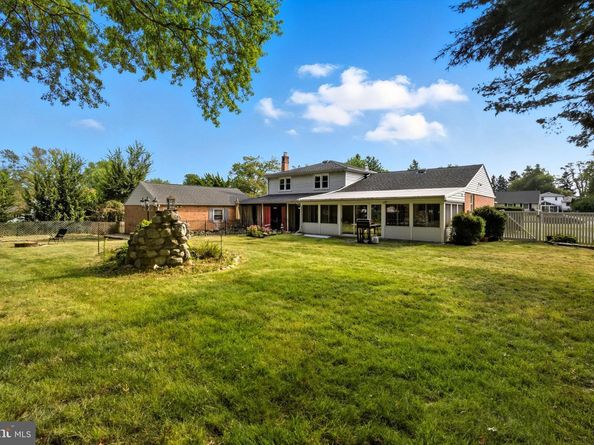 985 Milkweed Lane, Huntingdon Valley PA 19006