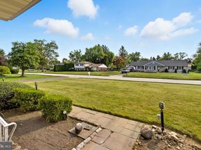 985 Milkweed Lane, Huntingdon Valley PA 19006