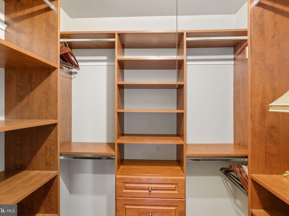 985 Milkweed Lane, Huntingdon Valley PA 19006