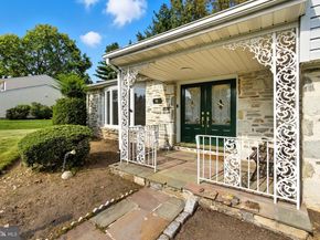 985 Milkweed Lane, Huntingdon Valley PA 19006