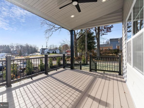 1021 Maple Avenue W, Langhorne PA 19047