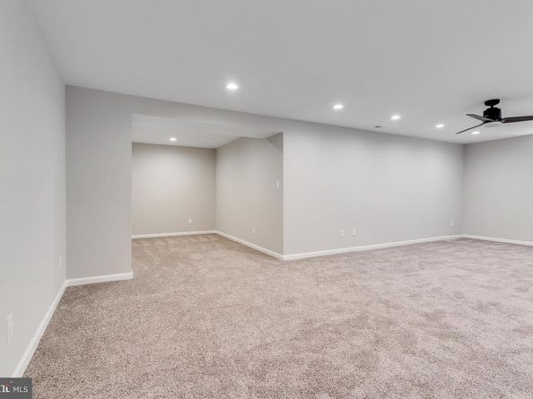 1021 Maple Avenue W, Langhorne PA 19047