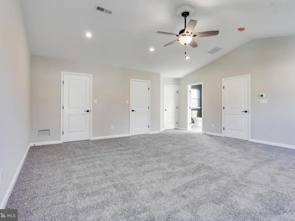 1021 Maple Avenue W, Langhorne PA 19047