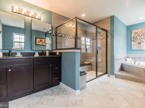 1021 Maple Avenue W, Langhorne PA 19047