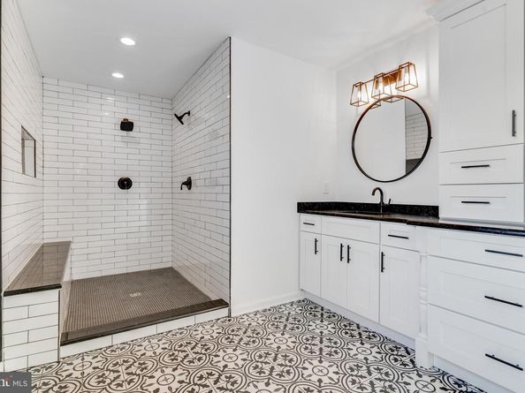 1021 Maple Avenue W, Langhorne PA 19047