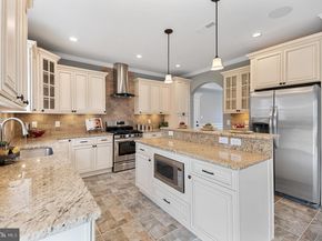 1021 Maple Avenue W, Langhorne PA 19047