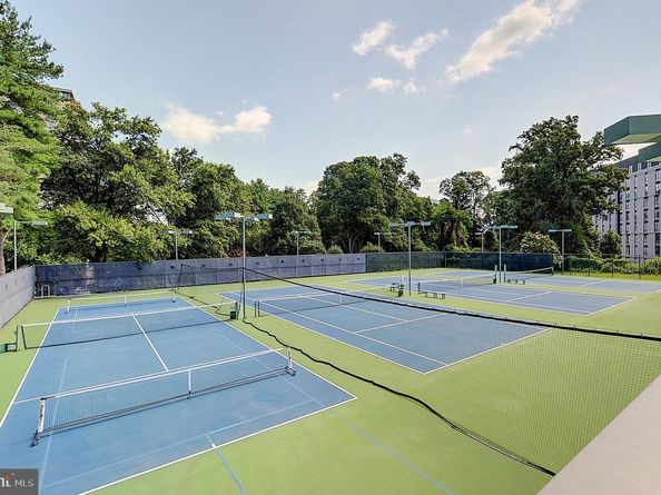 5225 Pooks Hill Road 710N, Bethesda MD 20814