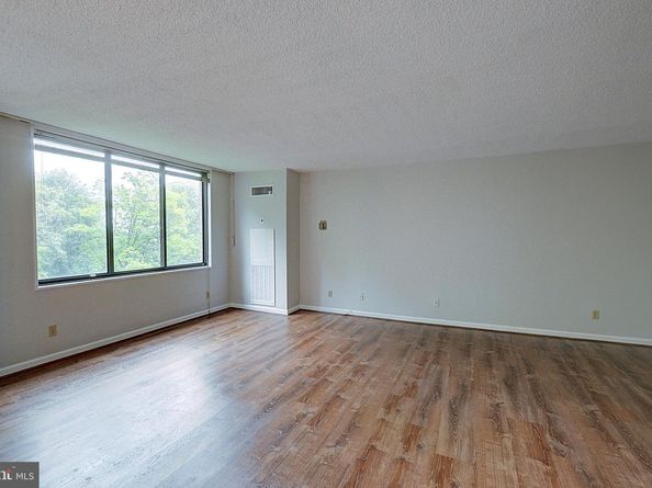 5225 Pooks Hill Road 710N, Bethesda MD 20814