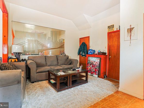 1311 S 9TH Street, Philadelphia PA 19147
