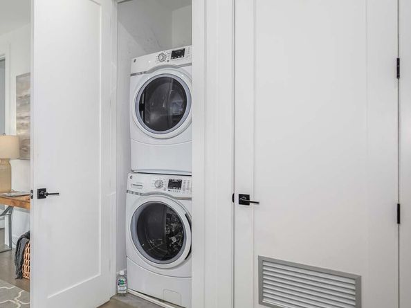 1220 Potomac Avenue SE 6, Washington DC 20003