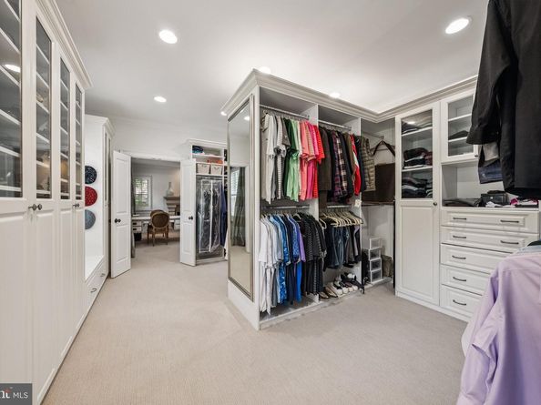9907 Meriden Road, Potomac MD 20854