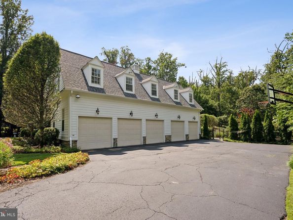 9907 Meriden Road, Potomac MD 20854