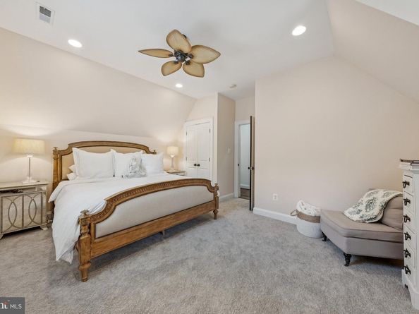 9907 Meriden Road, Potomac MD 20854