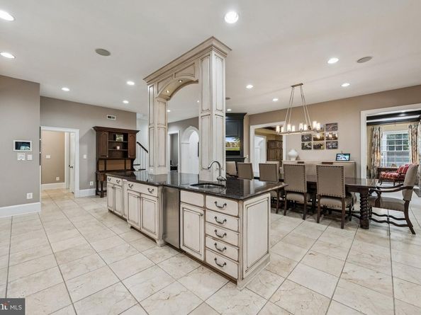 9907 Meriden Road, Potomac MD 20854