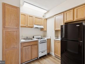 2101 Chestnut Street 1521, Philadelphia PA 19103