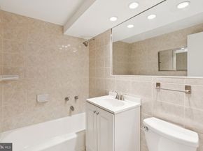 2101 Chestnut Street 1521, Philadelphia PA 19103